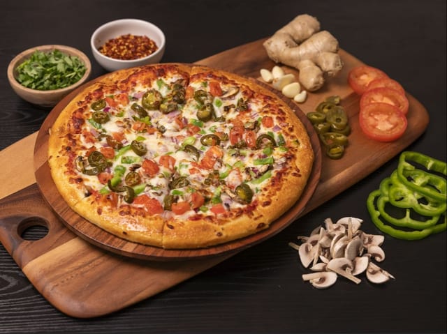 Desi Veggie Pizza.