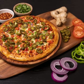 Butter Paneer Masala Pizza