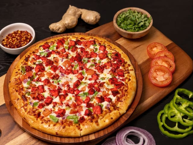Tandori Paneer Pizza.