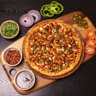 Korean Chili Paneer Pizza