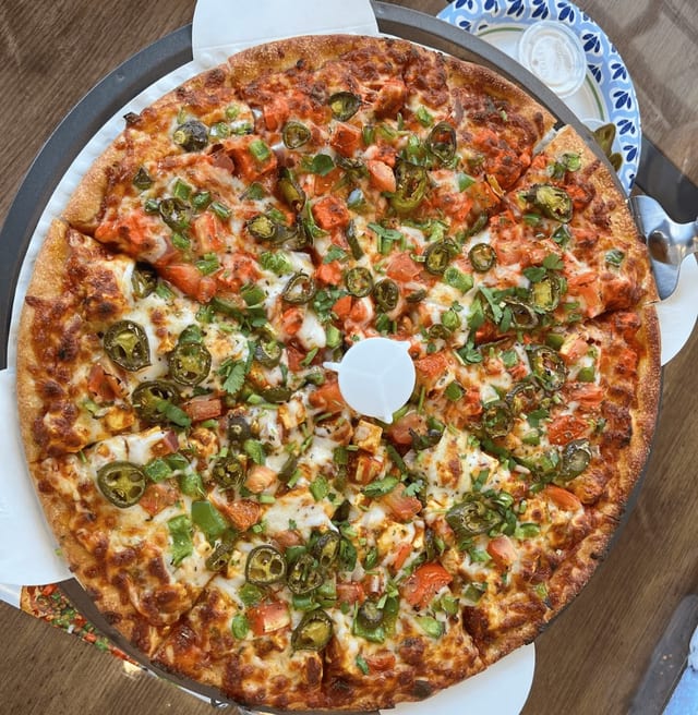 Butter Masala Paneer Pizza