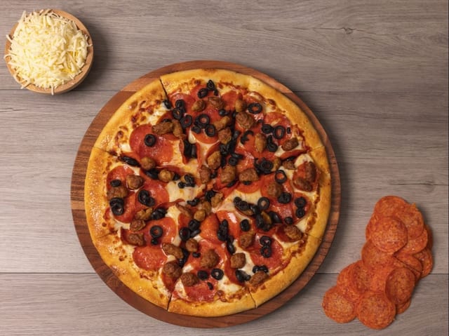 Pepperoni Classic Pizza.