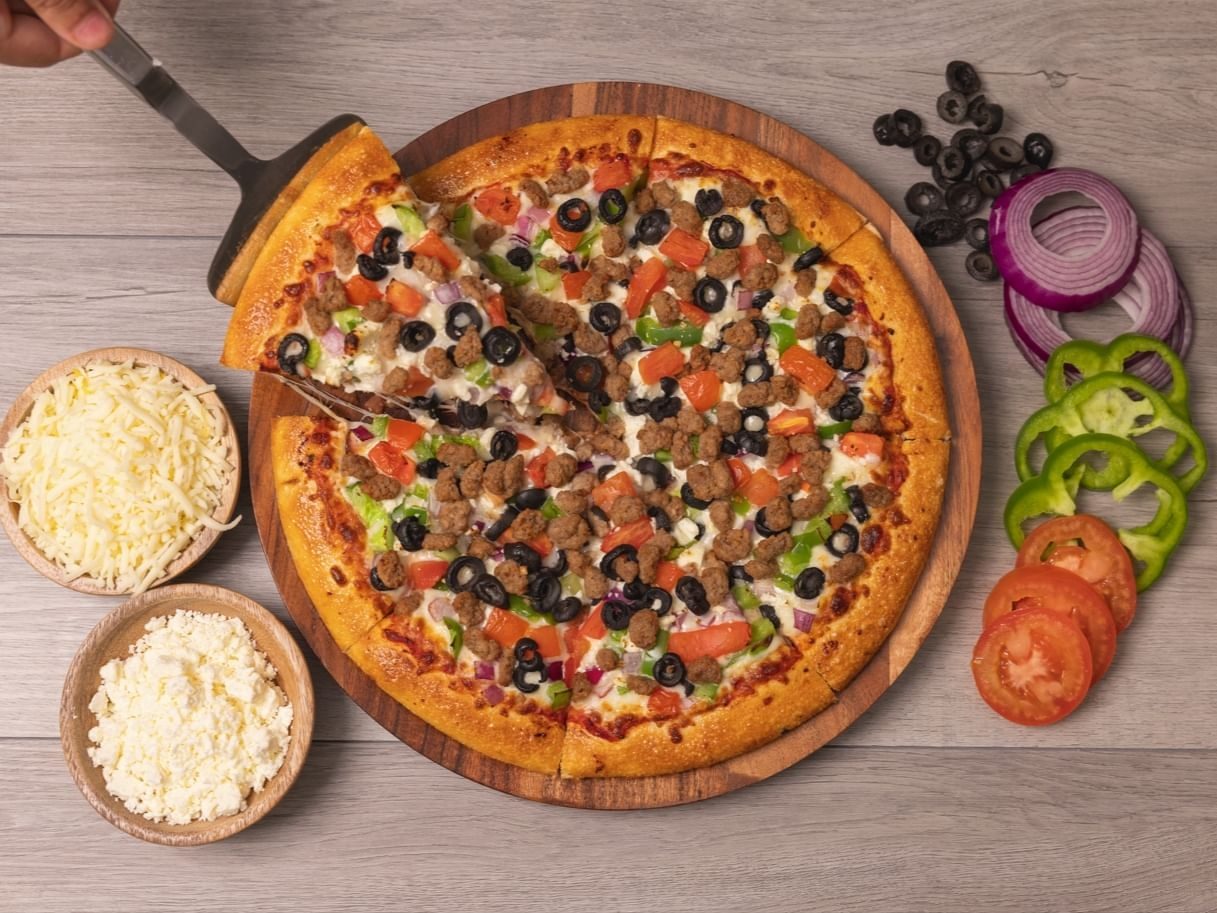Can Am Mediterranean Pizza.