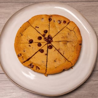 Chocolate Chip Pizza Cookie (8")