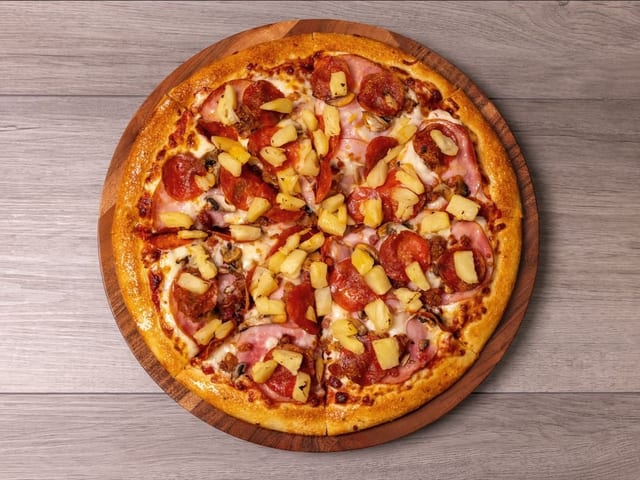 Canadian Classic Pizza.